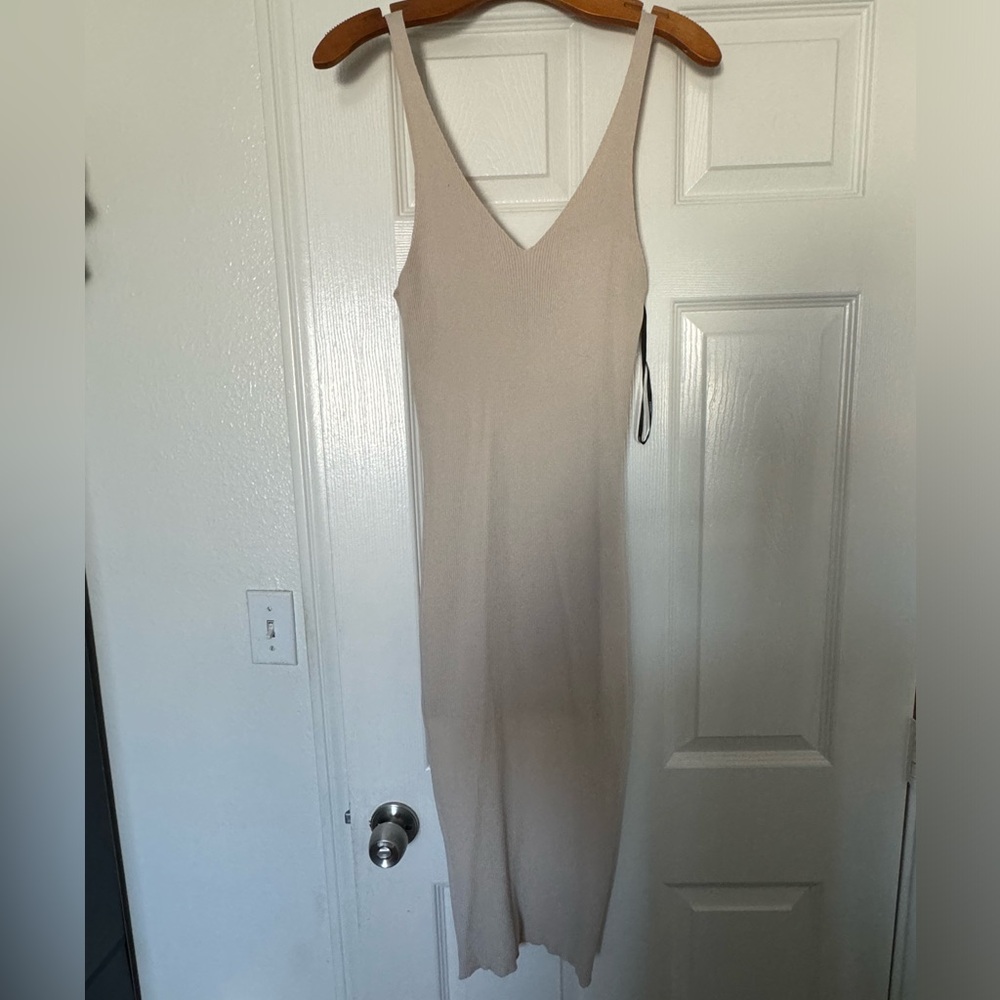V-line Maxi dress - Cream